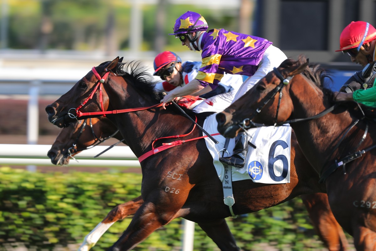 Zac Purton guides Lucky Express to victory in the Class One Panasonic Cup at Sha Tin on Saturday. Photos: Kenneth Chan