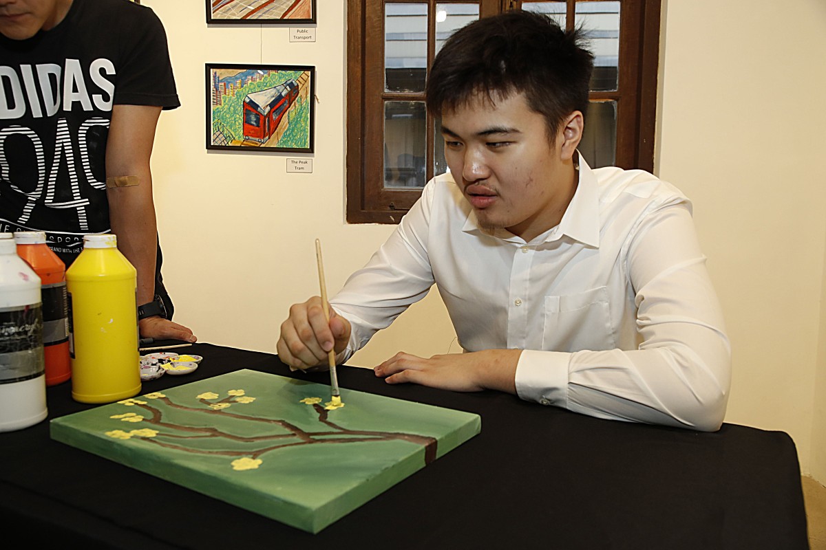 Darius, who has been painting since he was around six years old, particularly enjoys creating scenes from nature.