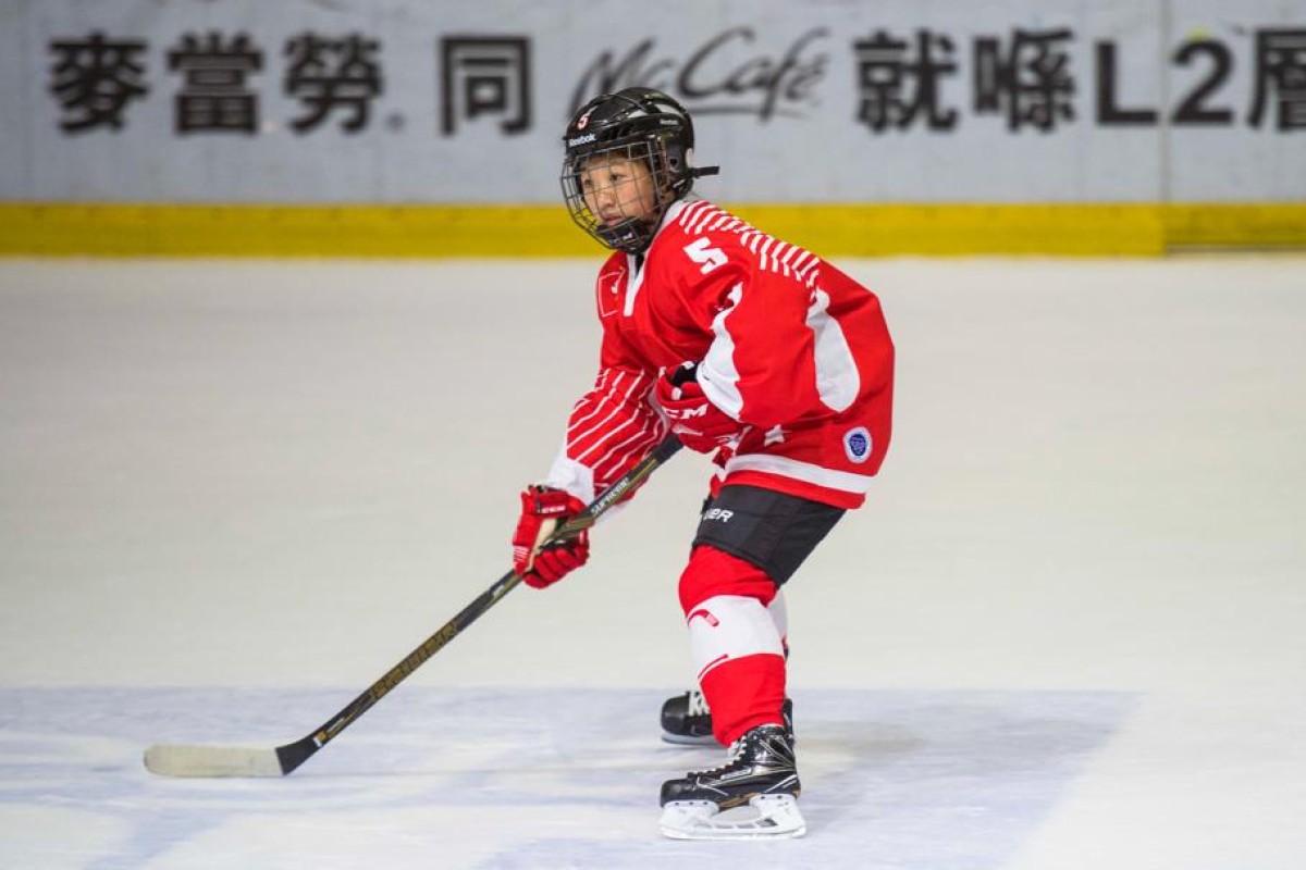Tired of being treated differently by other male players, Chloe would put her hair up in a bun and hide it in her helmet.