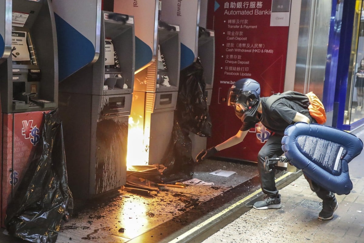 A Bank of China branch on Sha Tsui Road in Tsuen Wan is targeted.