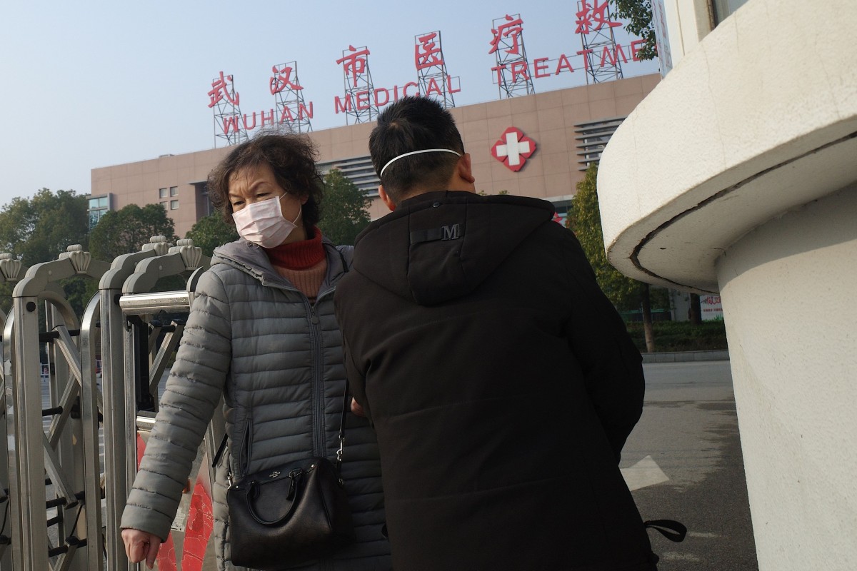 The situation in Wuhan is causing concern in Hong Kong society.