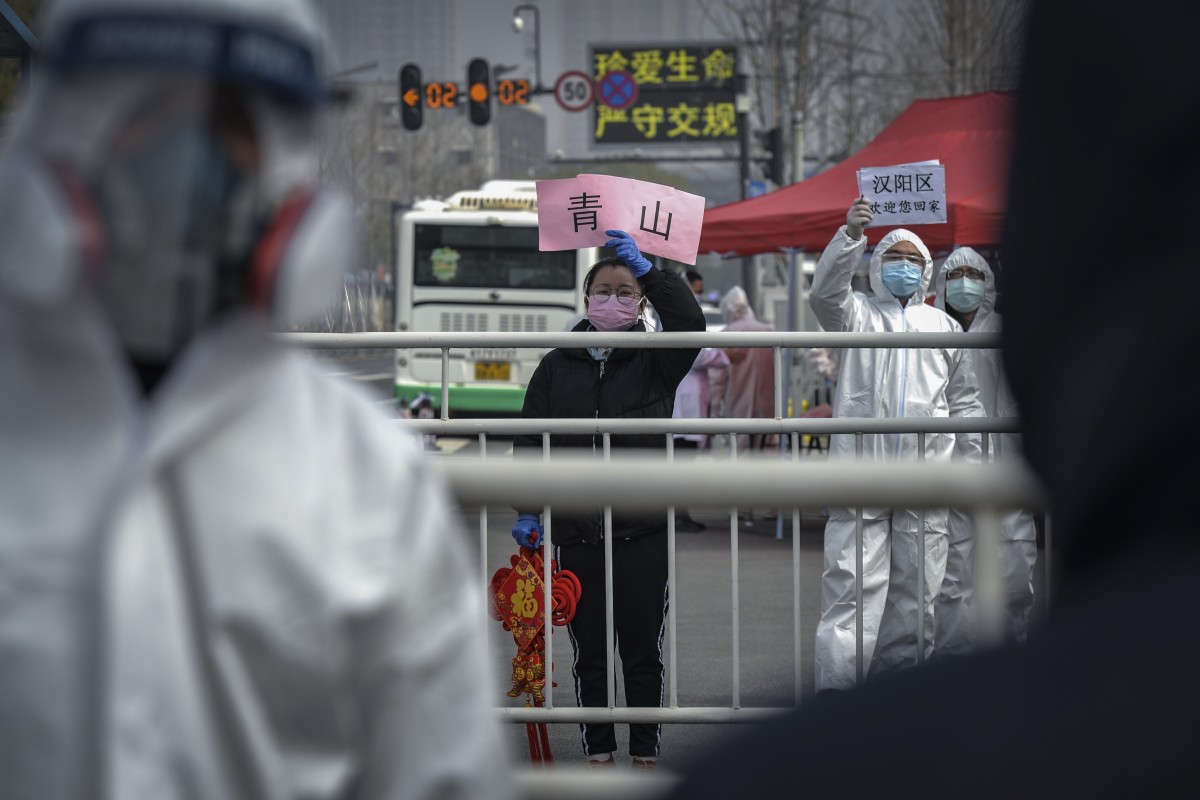 The easing of restrictions was changed within a day.