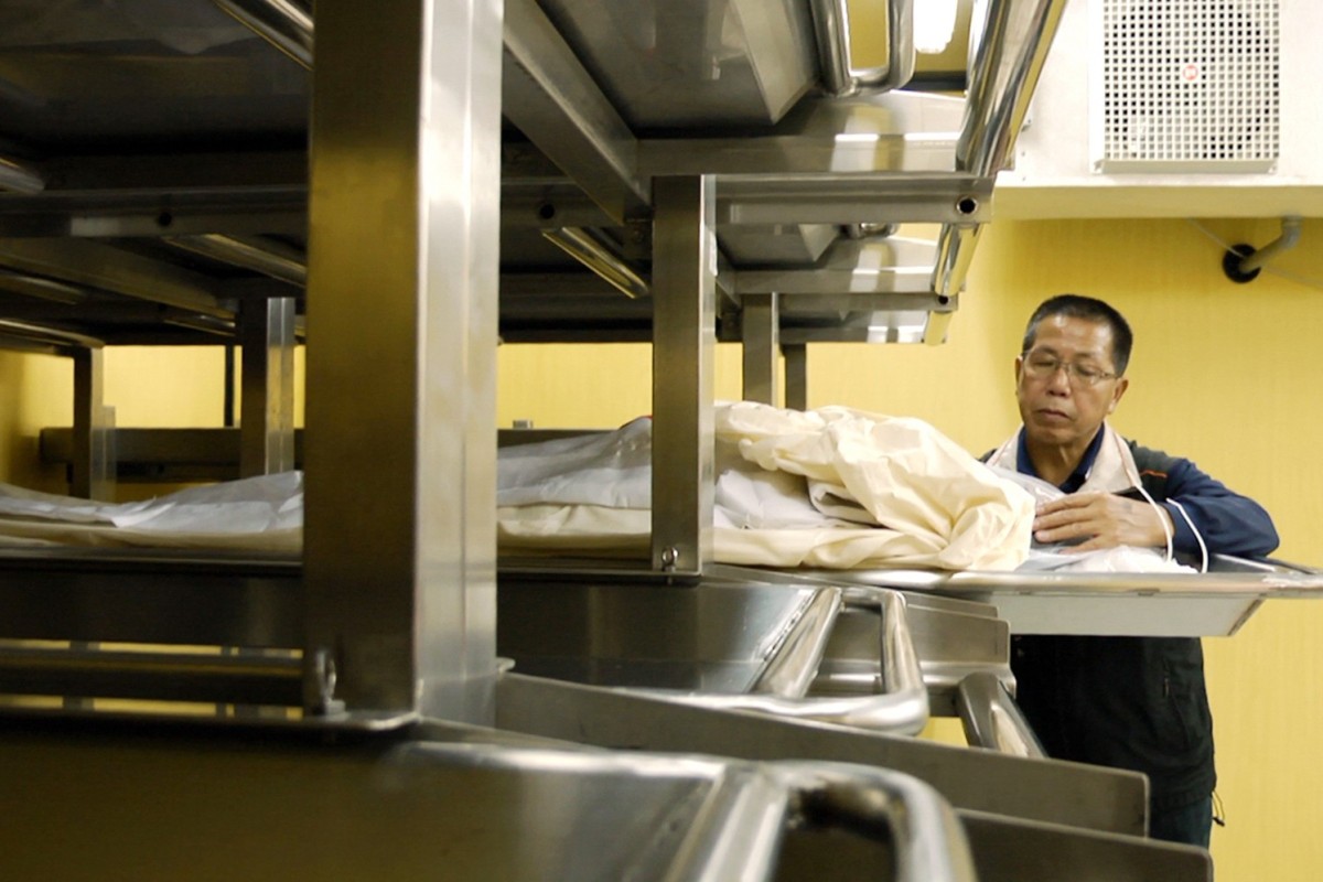 Widower Lin Hui-tsung pays monthly visits to his wife throughout the body donation process.