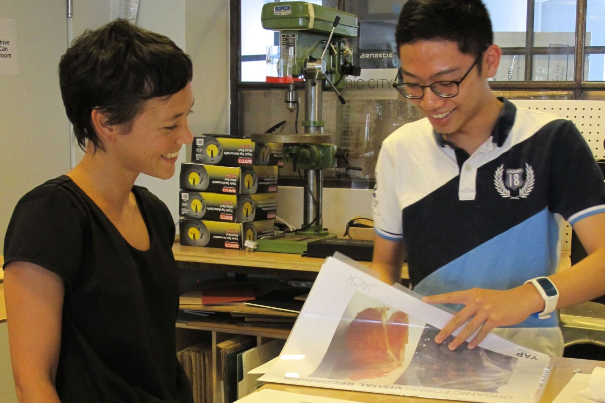 Architect Nora Fossum gave one-on-one training to the students.
