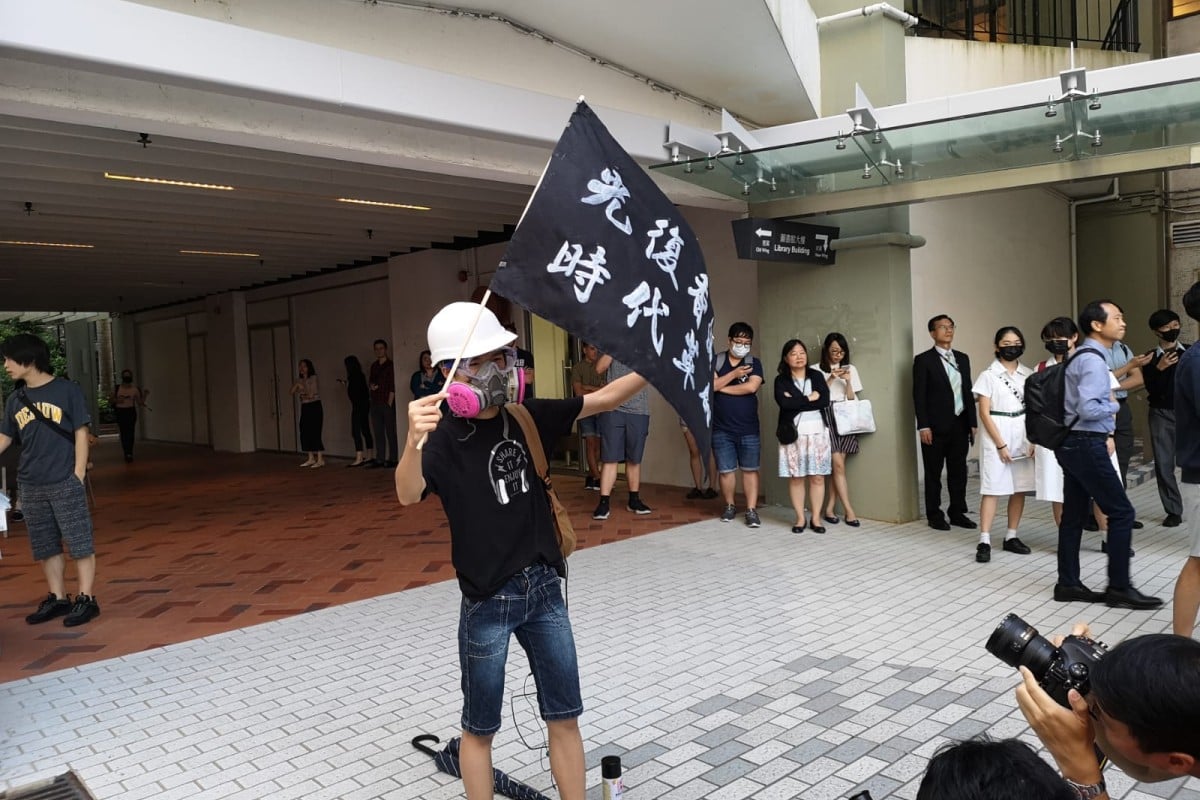 Secondary students held a peaceful rally at the University of Hong Kong on Friday to protest against the anti-mask ban and alleged police brutality.
