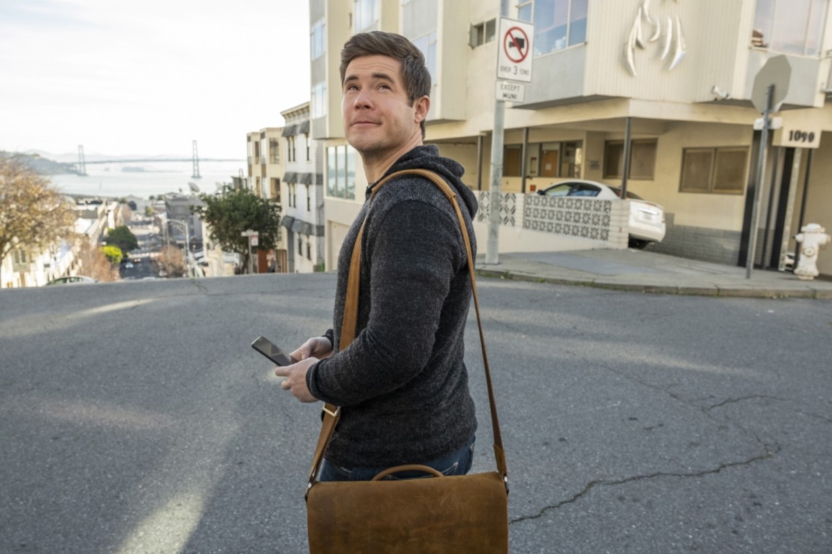 Adam DeVine is stalked by Jexi, a possessive AI assistant.
