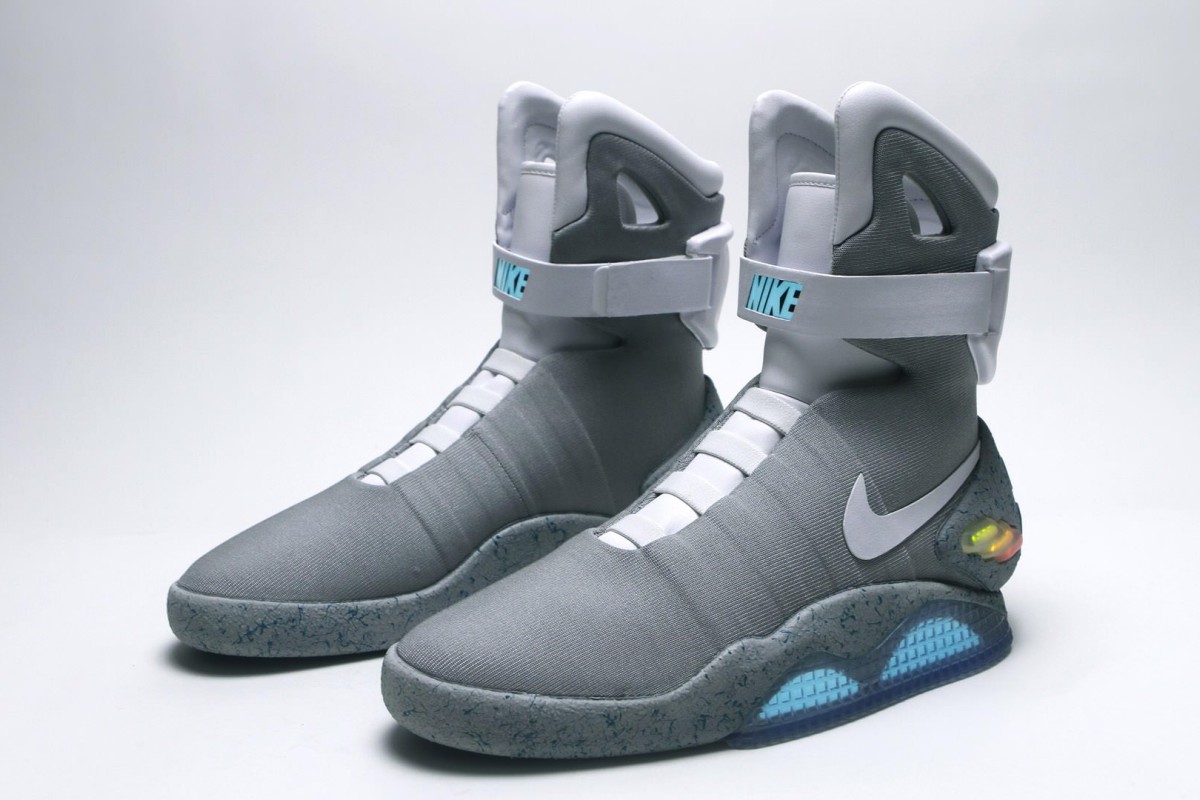 Air mag sale trainers