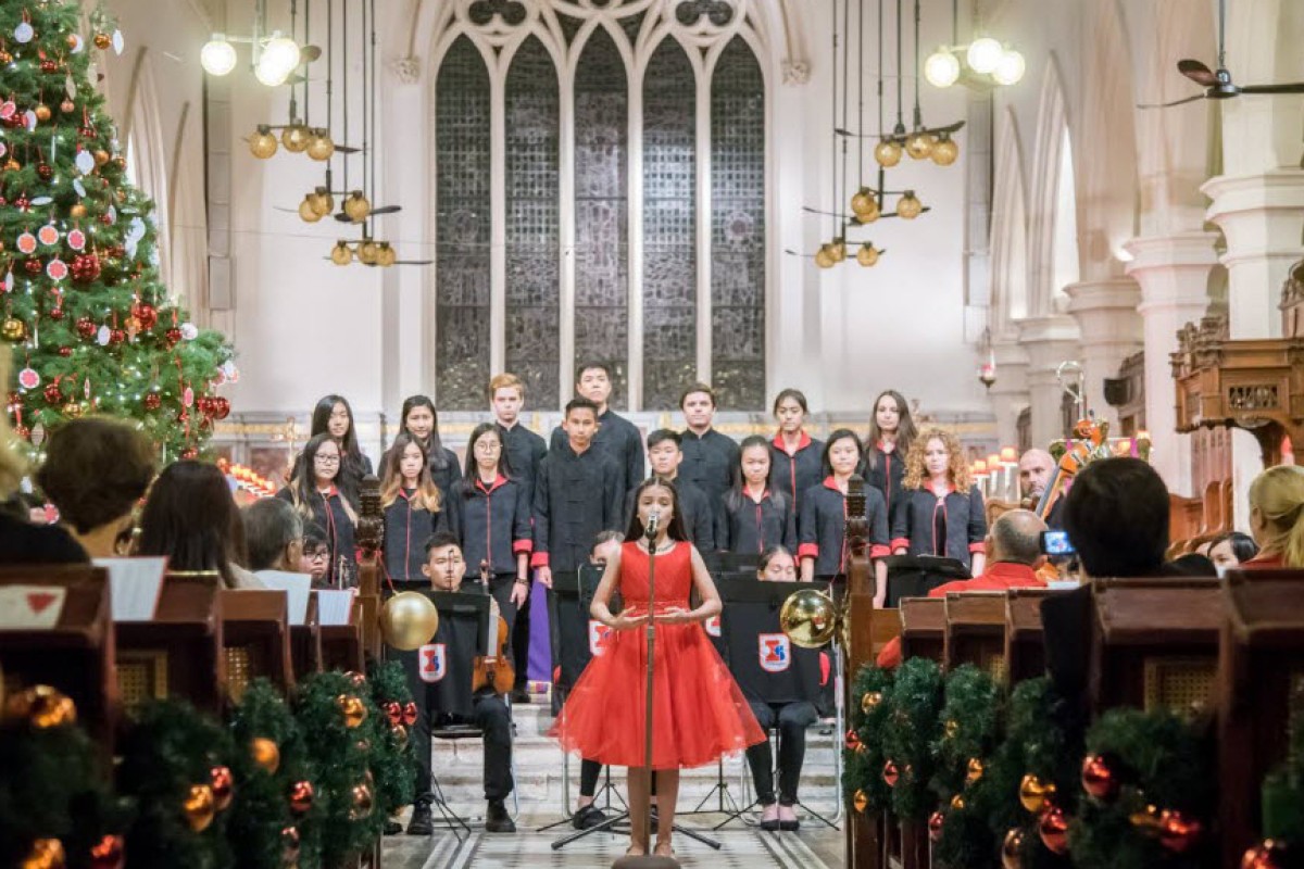 Elizabeth wowed the crowd at a Christmas concert in St John’s Cathedral.