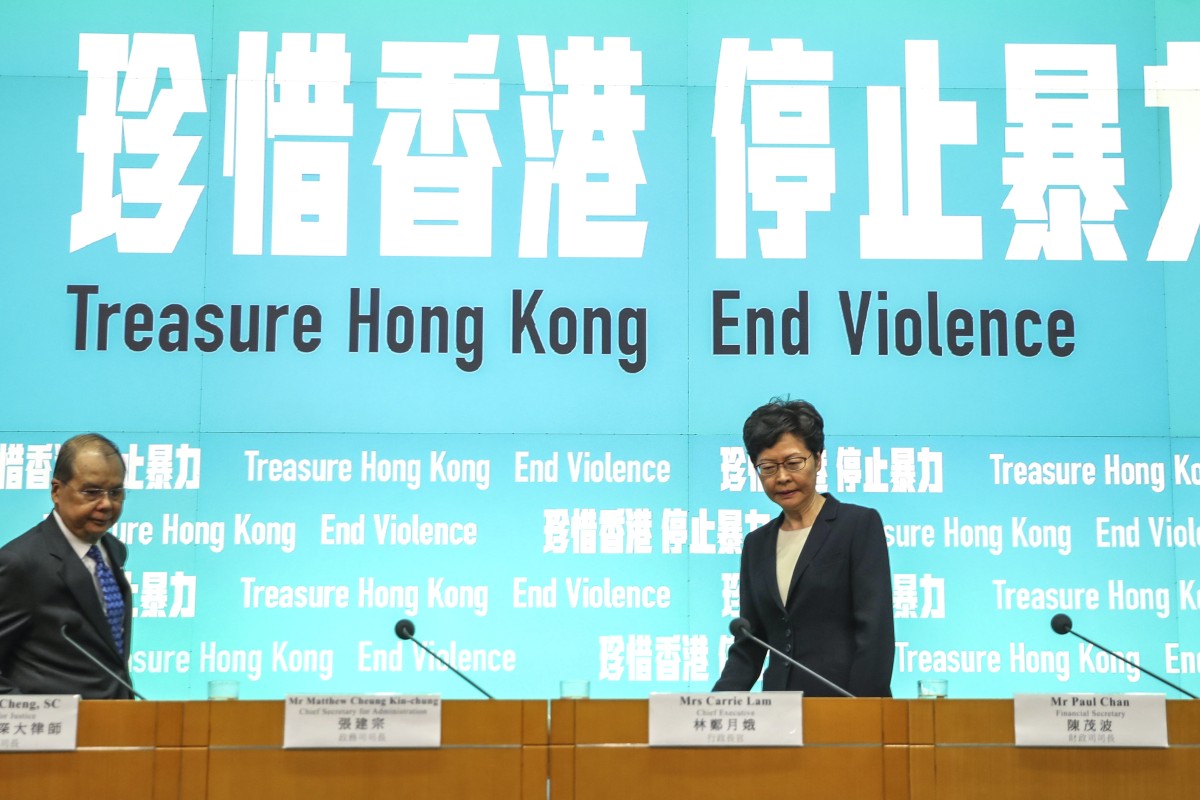 The government has decided to hit out against wearing masks at protests.