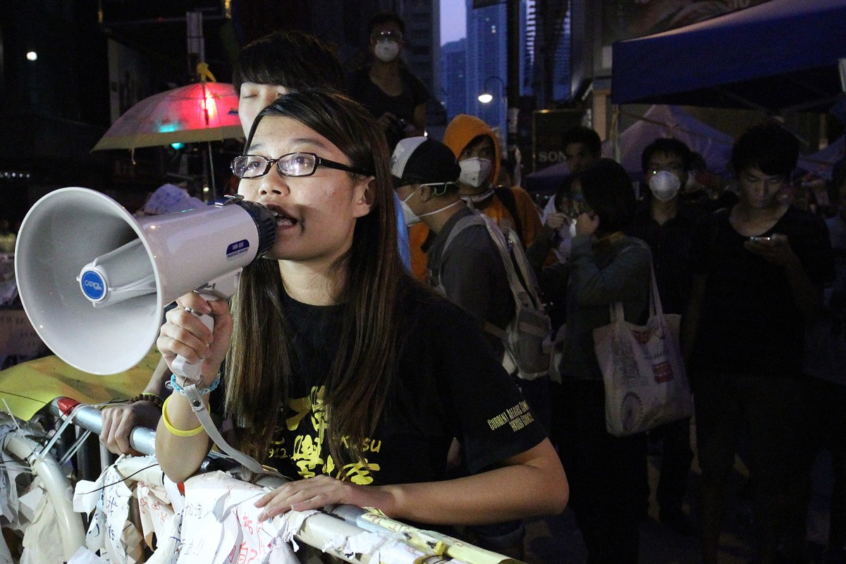 Yvonne Leung Lai-kwok speaks to the crowd during Occupy Central.