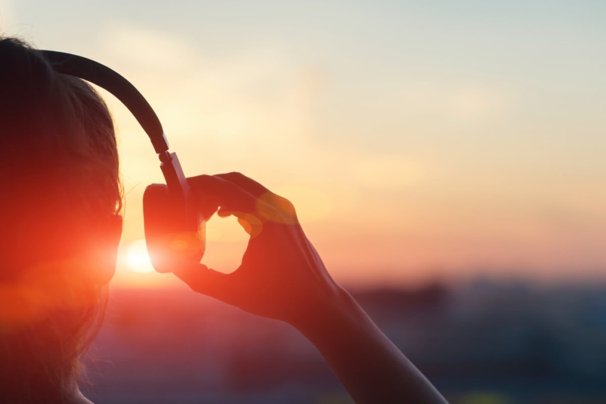 Need recommendations for a new set of headphones? We got you covered.