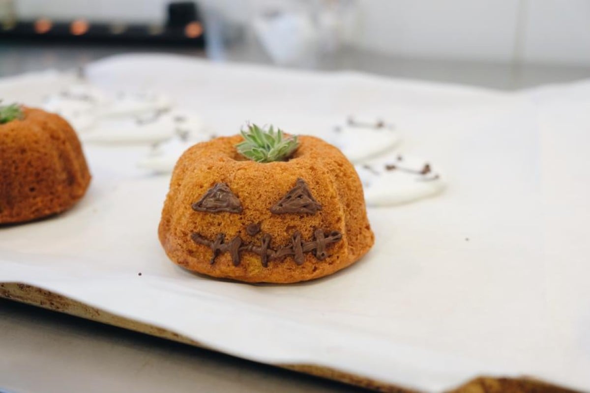 This spooky-looking pumpkin cake was made with no milk or egg!