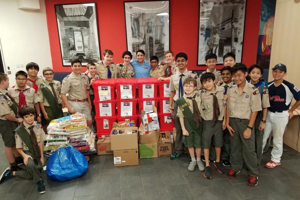 Vikram was also part of a Boy Scouts project to collect food and donate it to disadvantaged groups in the city.