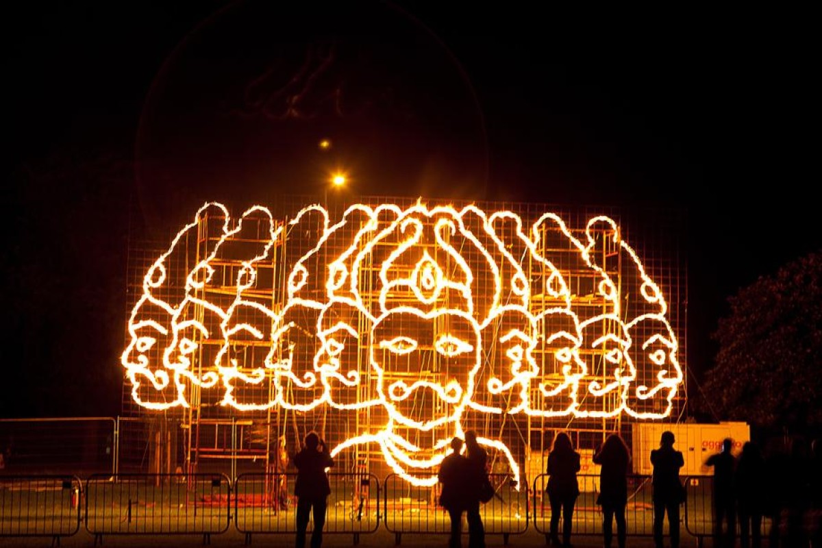 Walk the Plank’s mesmerising fire drawings.