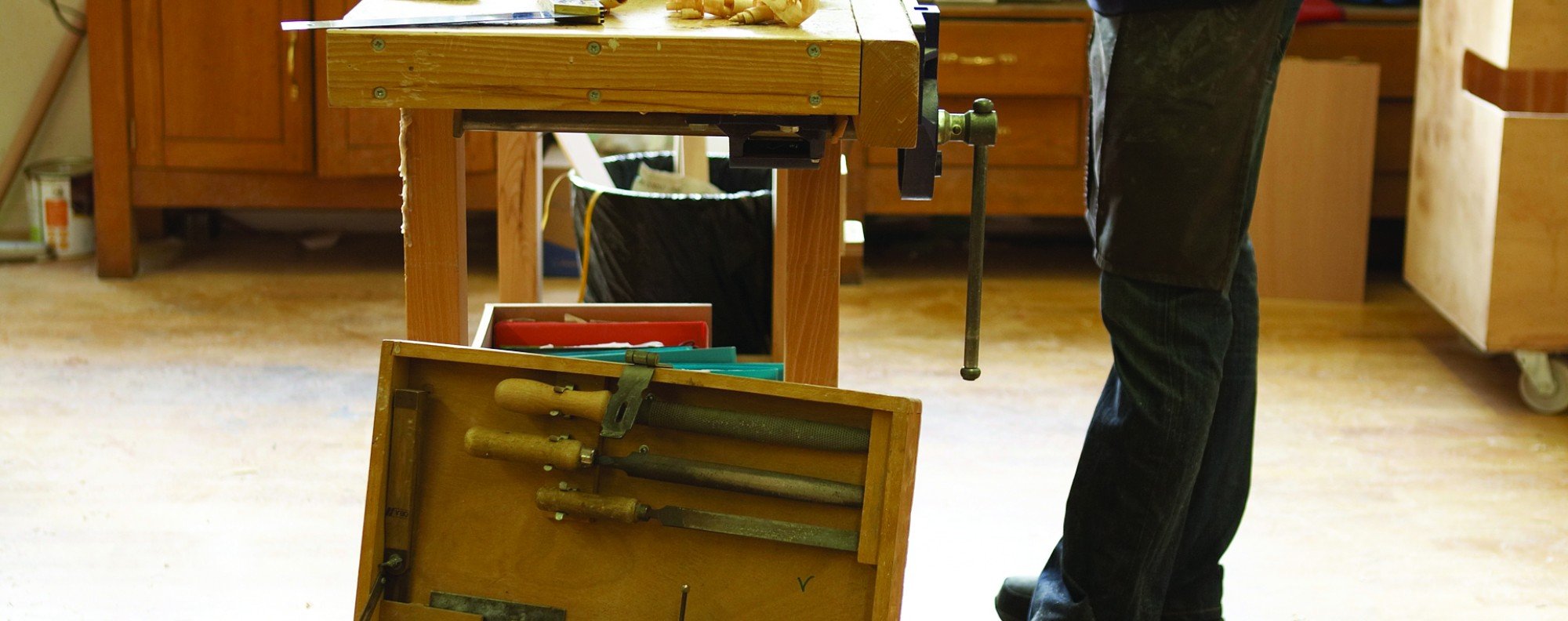 Will_Gates_ii on X: DIY Louis Vuitton Hard Trunk Media: Wood, Pin