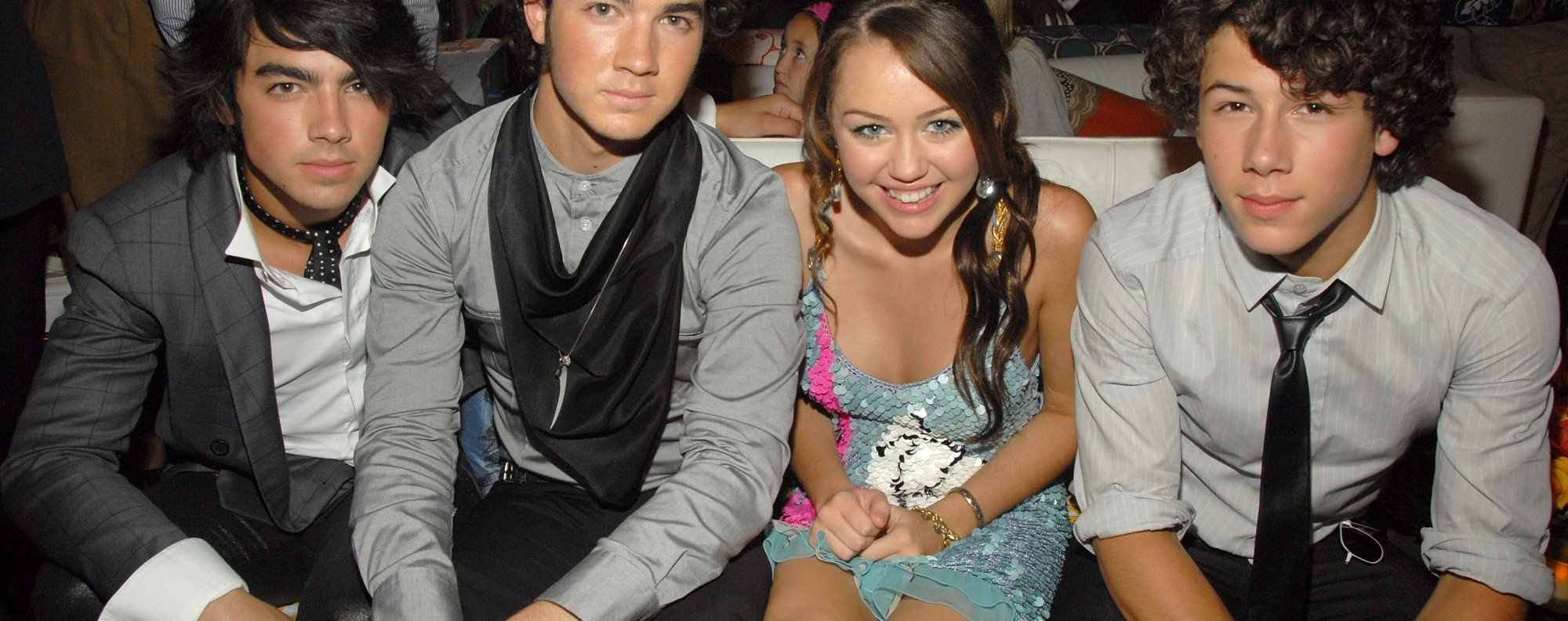 Girl vs. Monster \, image size:2000x792