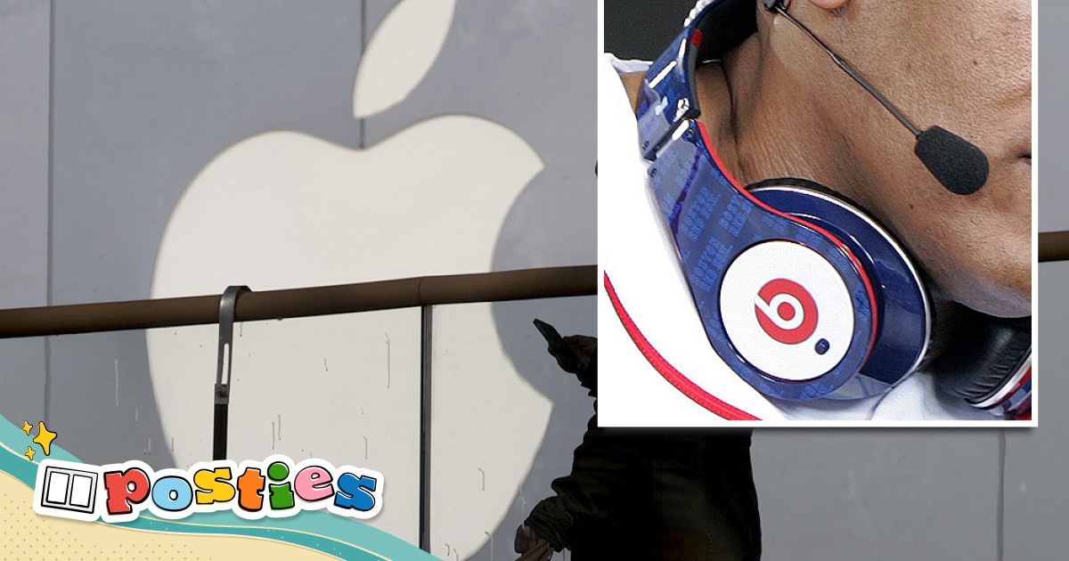 Dr dre beats online headphones sold to apple