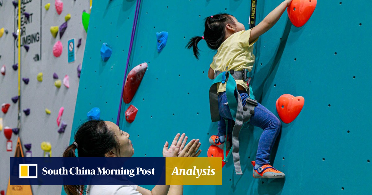 Chinese Climbers Scale Giant Bra - Climbing Business Journal