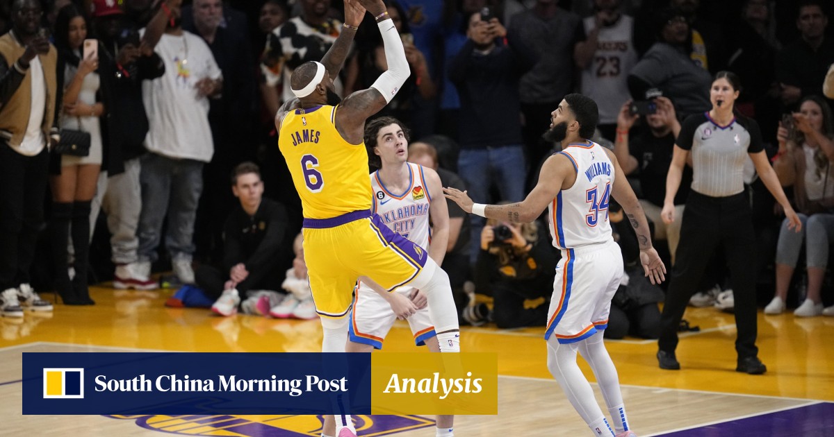 On A 'Surreal' Night In South Philadelphia, Sixers And Warriors