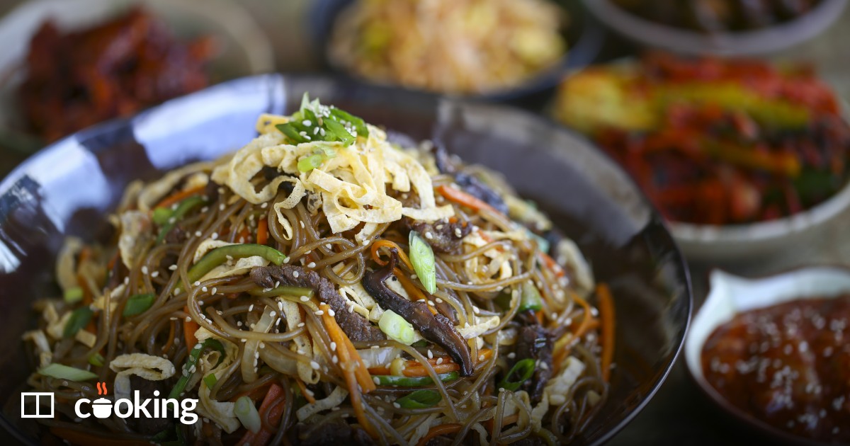 Japchae - Korean noodles with beef