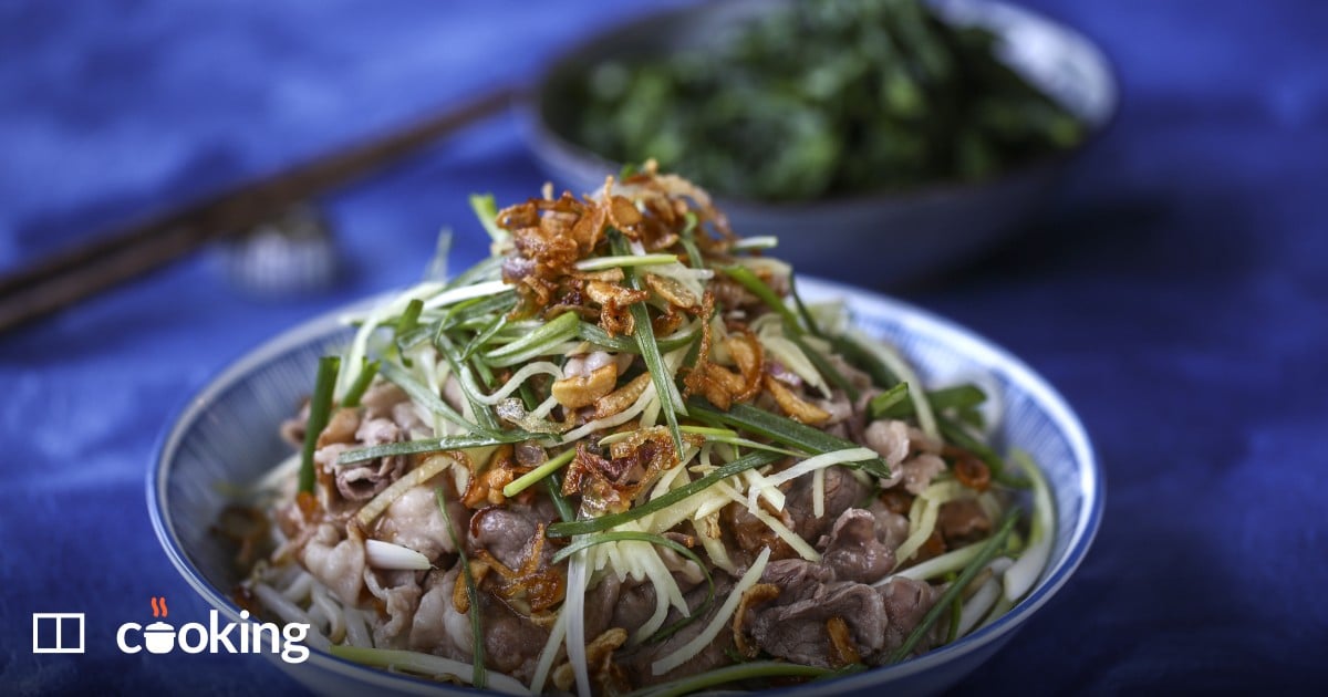 Chinese poached beef and bean sprouts recipe - quick and easy