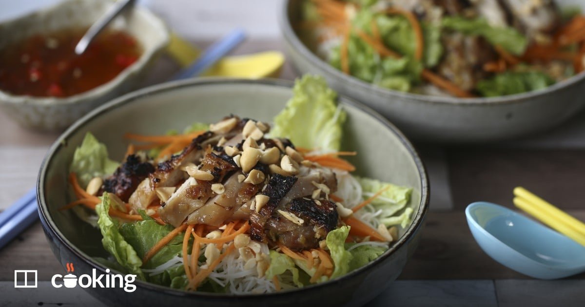 Vietnamese grilled chicken with rice noodles recipe