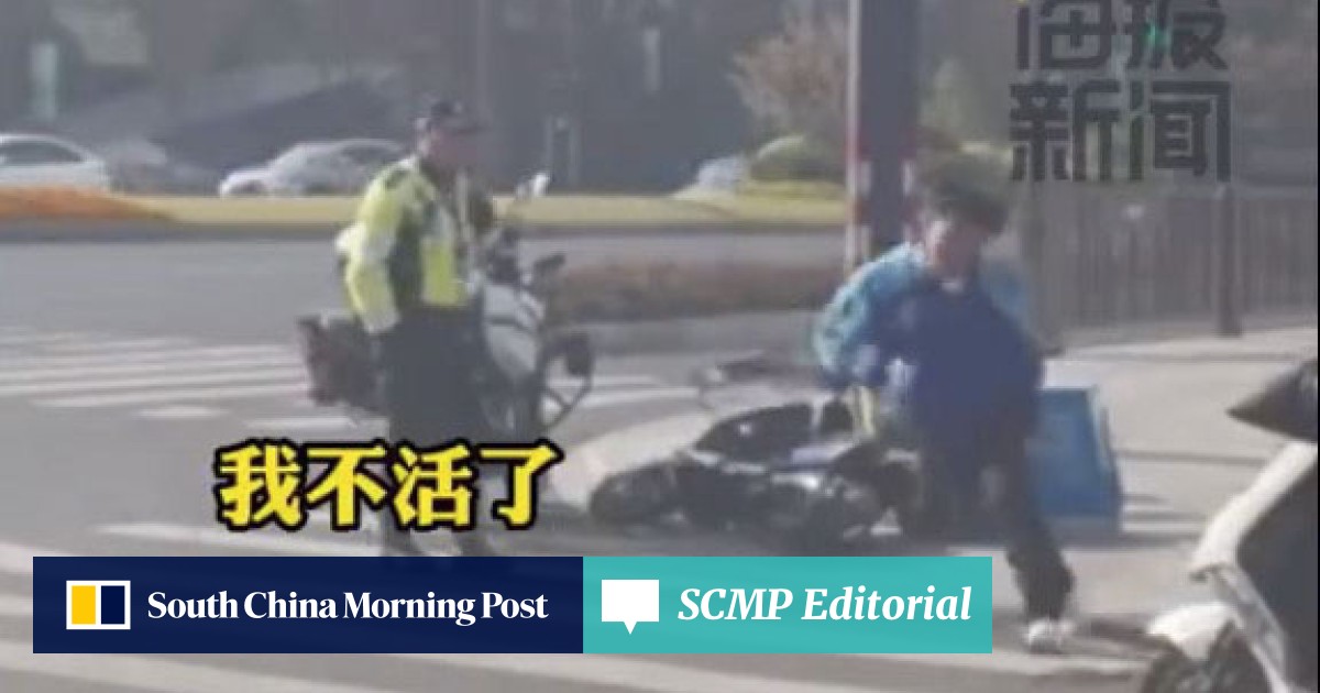 'I don't want to live': China food delivery driver snaps hysterically after  police stop for jumping red light, puts industry stress in focus | South  China Morning Post