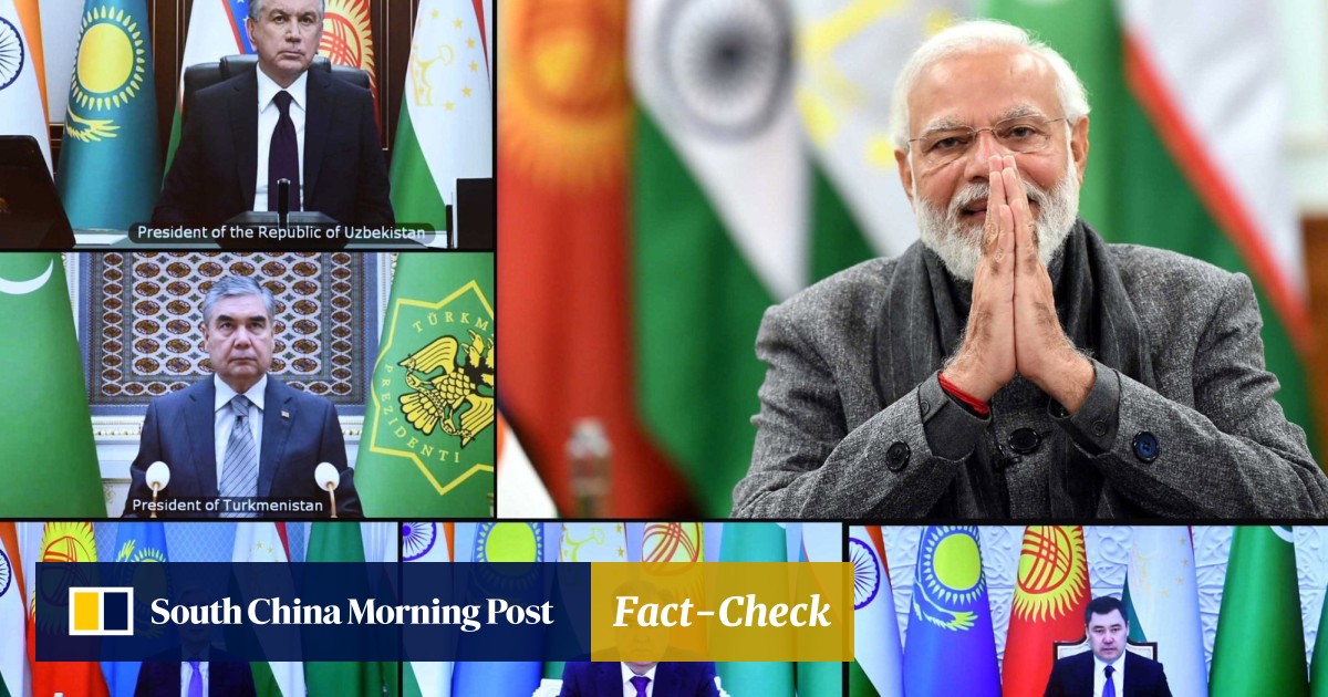 FACT CHECK: Does Image Show Chinese Premier Xi Jinping Holding Umbrella for  PM Modi? 