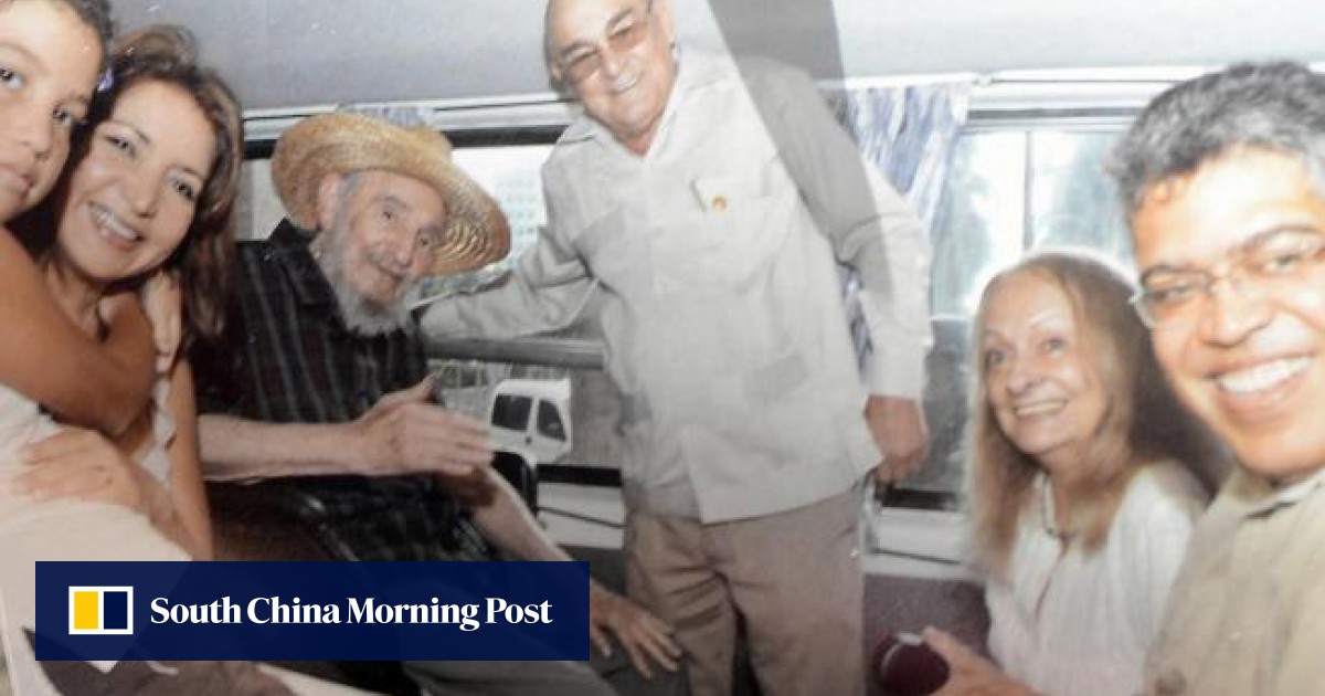Photo of Fidel Castro appears to disprove rumours of his death