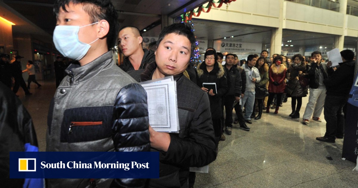 Rush To Buy Cars As Tianjin Limits New Plates To Reduce Pollution 