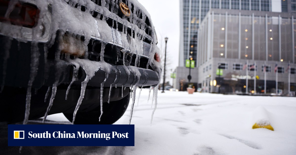 Snow and ice storm cripples US south and east coast, killing at least ...