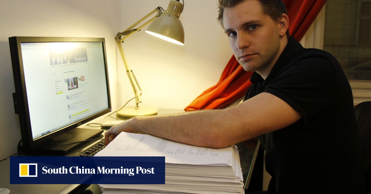 Law student seeks a billion Facebook users to join classaction lawsuit