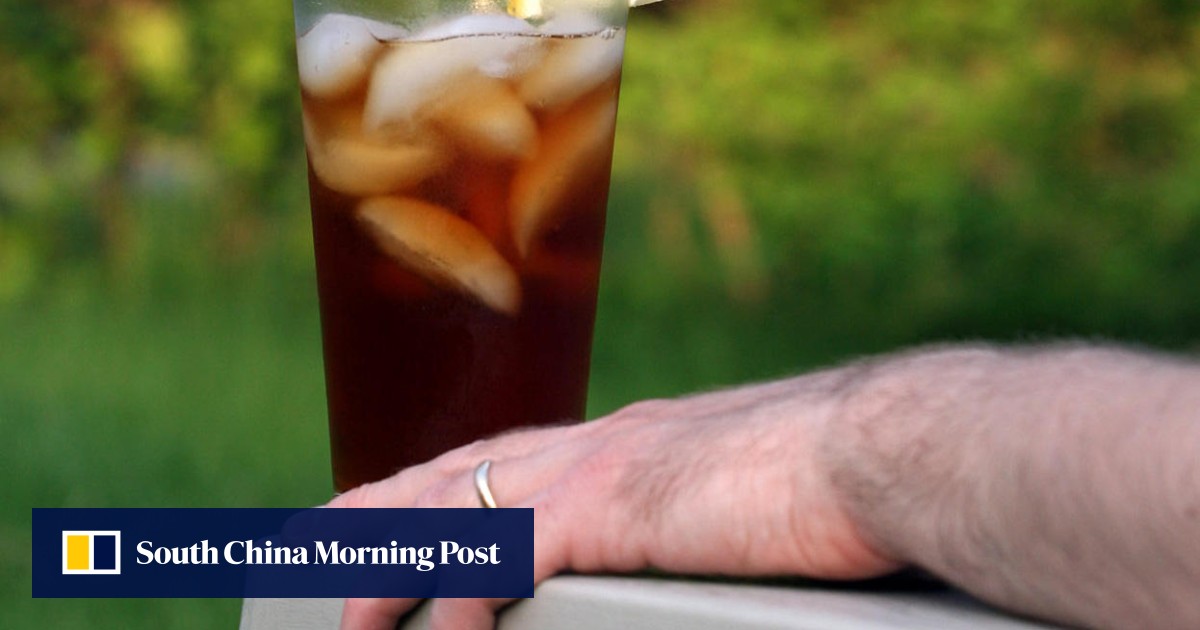 Man's kidney failure caused by drinking 16 cups of iced tea a day
