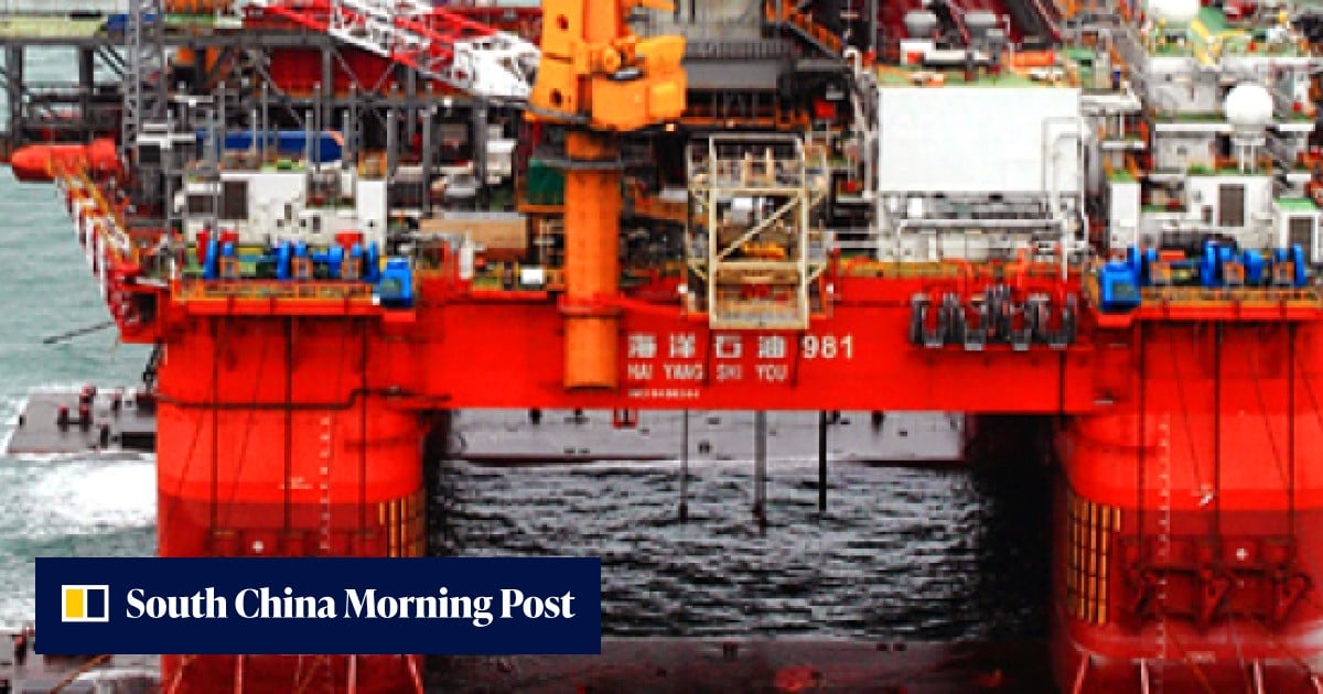 Chinese oil rig to continue drilling near Vietnamese coast | South ...