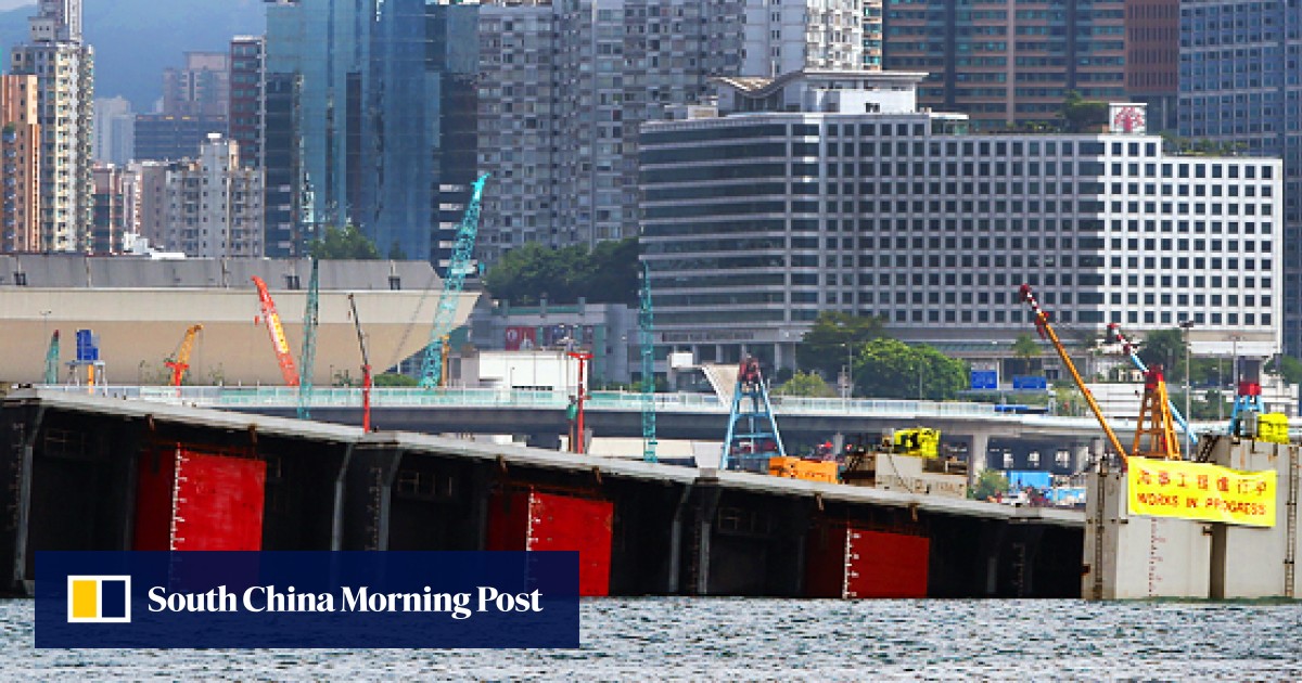 Do you think this ship is sinking? Confusion online after vessel is