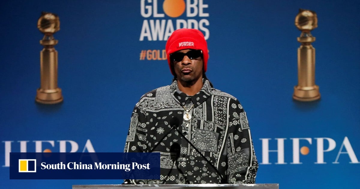 Rapper Snoop Dogg carries the Golden Globes as Hollywood stars snub ...