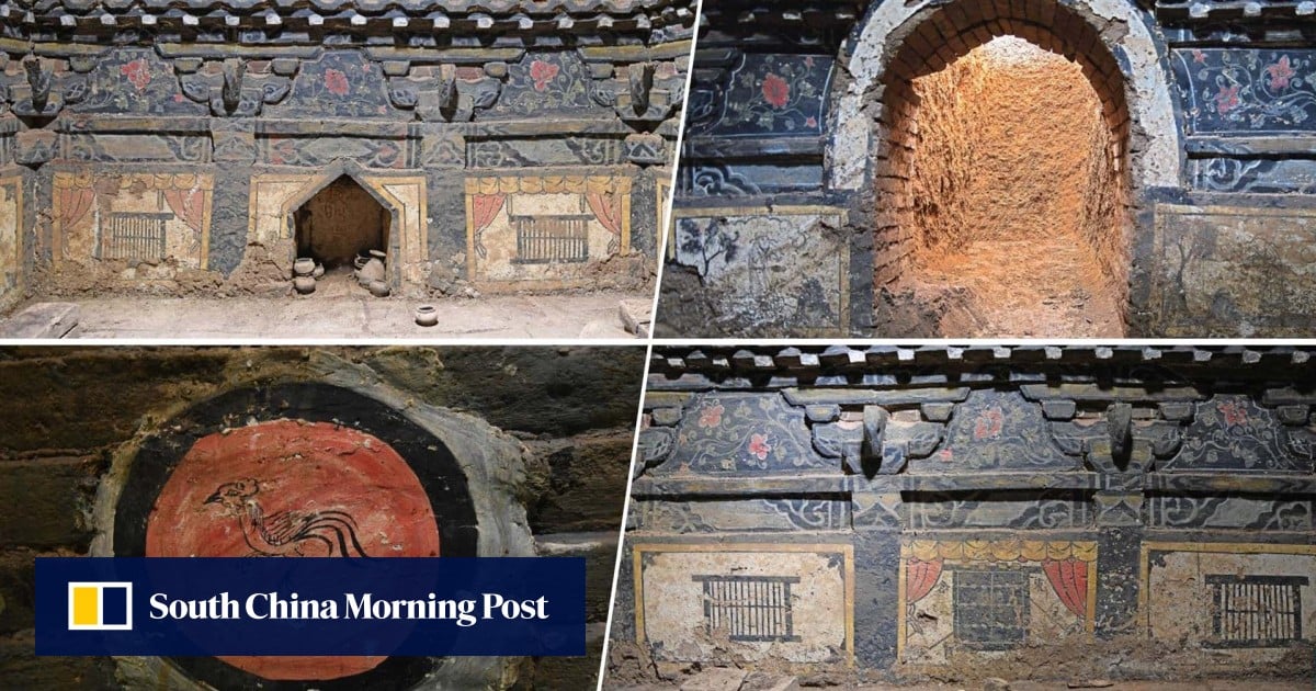 Chinese scientists unearth stunning underground murals from Ming dynasty