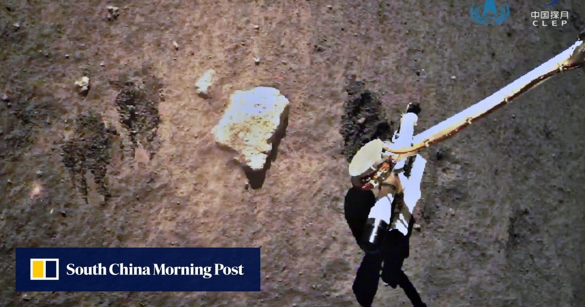 Featured image of post China’s lunar probe finds first on-site evidence of water on moon