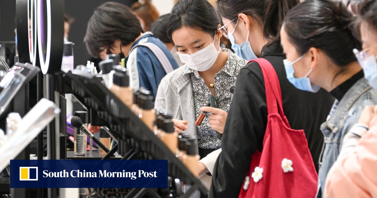 Has the time come for China to give cash handouts to stimulate its economy?