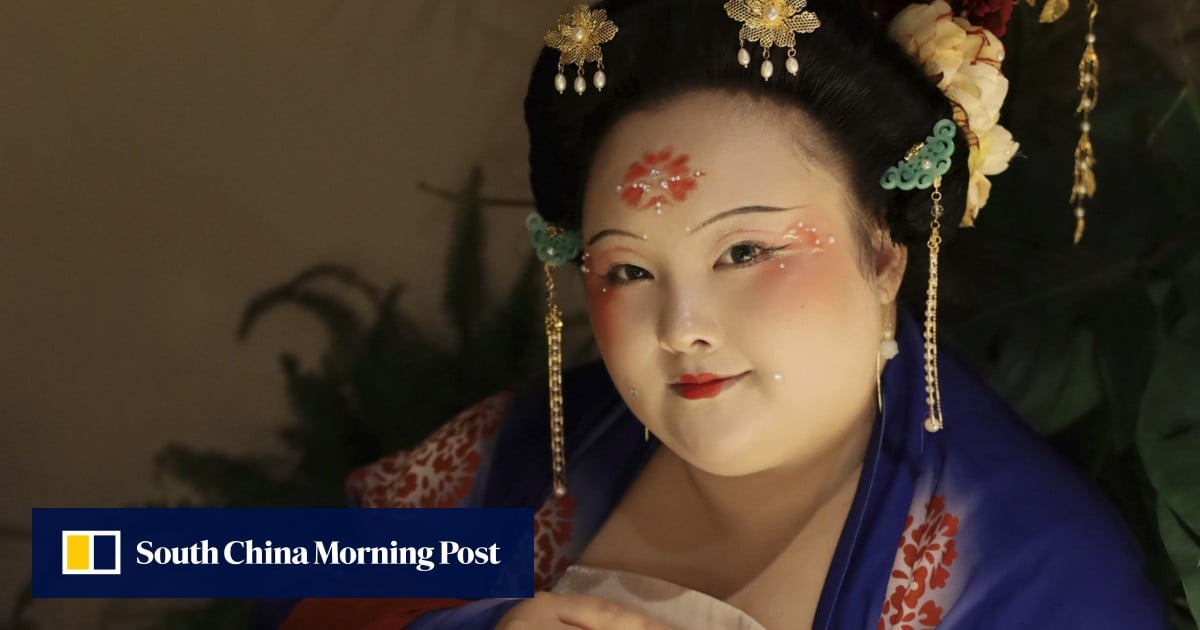 Plus-size woman’s role as legendary concubine beauty of ancient China