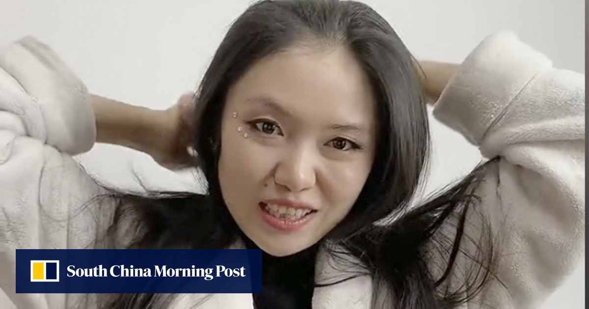 Blind Chinese makeup artist teaches thousands of visually impaired