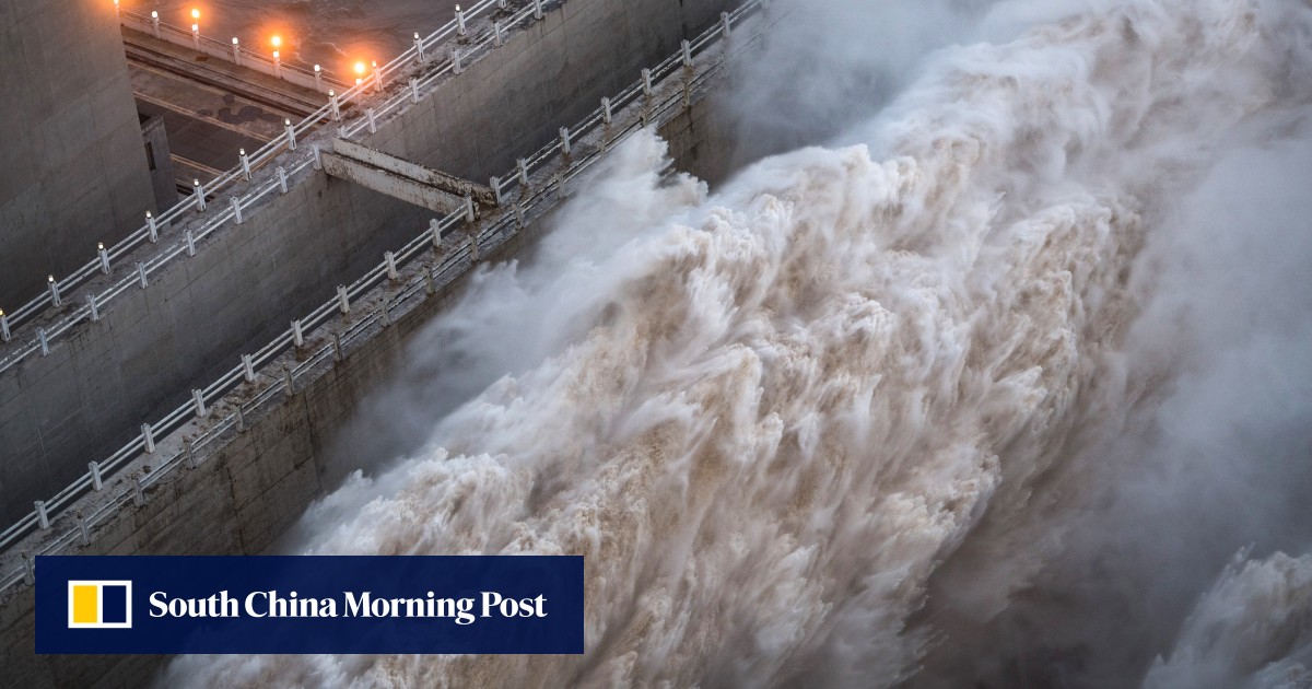 China&rsquo;s new mega tunnel to send water from Three Gorges to BeijingYinjiangbuhan tunnel, connecting to a 1,400km open canal, is expected to tak...