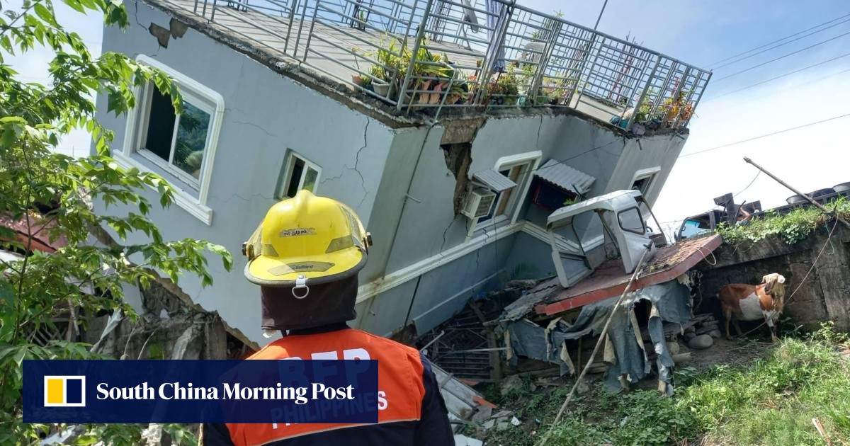 Magnitude 7 earthquake strikes the Philippines, killing at least 4 people