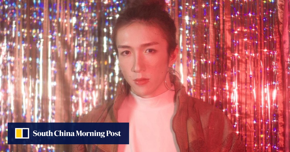 Mirror concert accident injured Hong Kong dancer Mo Li making better