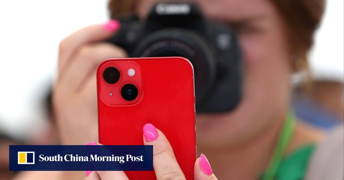 Apple’s iPhone 14 receives mixed reaction from China’s netizens but analysts tip it to do well in world’s biggest smartphone market Apple’s iPhone 14 receives mixed reaction from China’s netizens but analysts tip it to do well in world’s biggest smartphone market