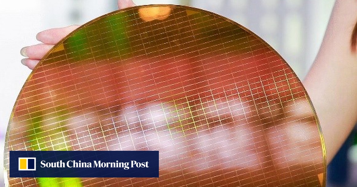 A profile of YMTC, China's top memory chip maker that could end up in the crosshairs of US sanctions; YMTC had 1% share of the global memory chip market in 2020 (Che Pan/South China Morning Post)