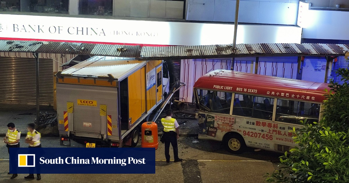 Pedestrian dies, 5 others injured in 6vehicle collision in Hong Kong
