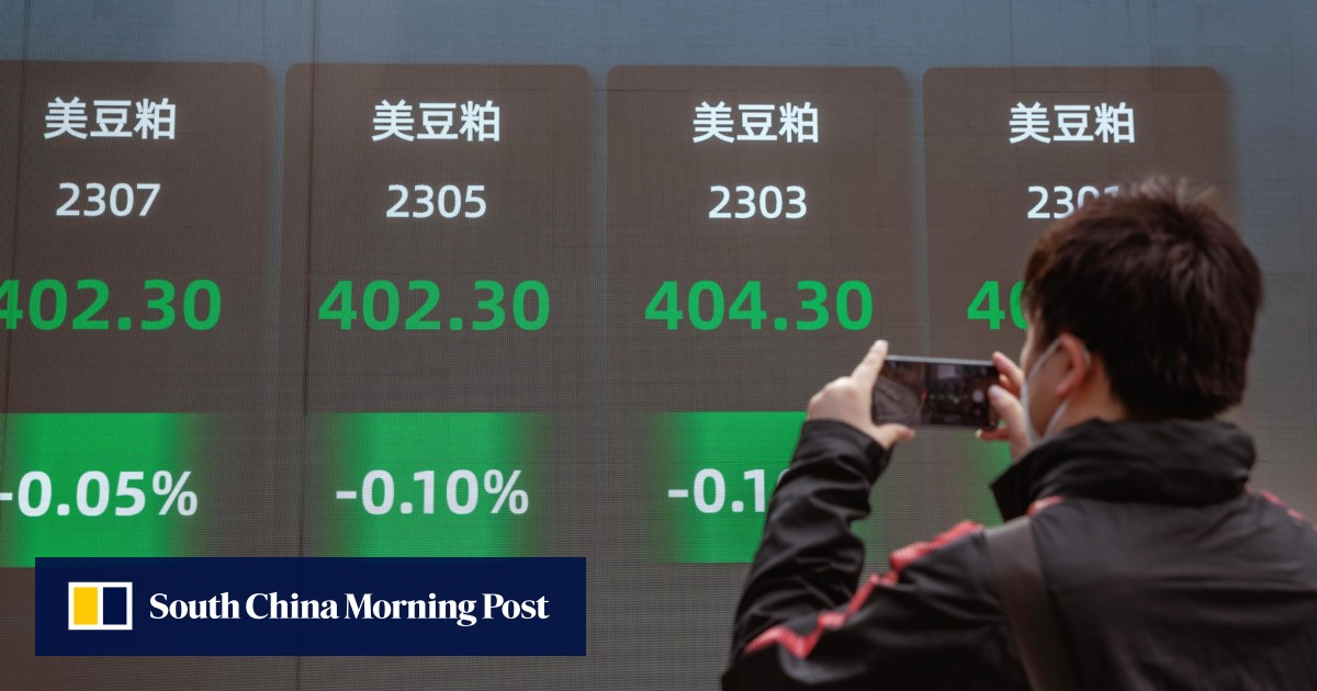Most investors see Chinese stocks as unattractive, hold bearish views