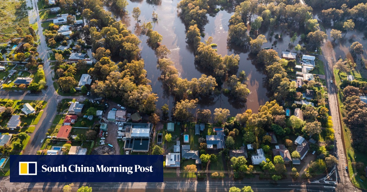 Australia Floods Thousands Ordered To Evacuate As Rising Water