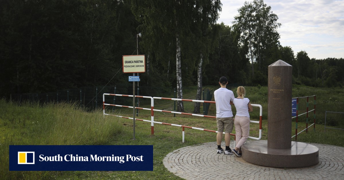Poland building wall along border with Russia’s Kaliningrad